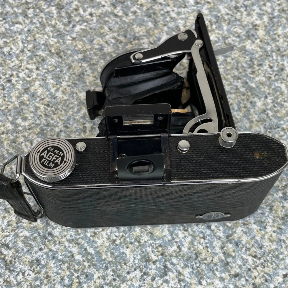 Agfa Ansco Viking Folding Camera Black Anastigmat f/6.3 Lens Vintage Display
